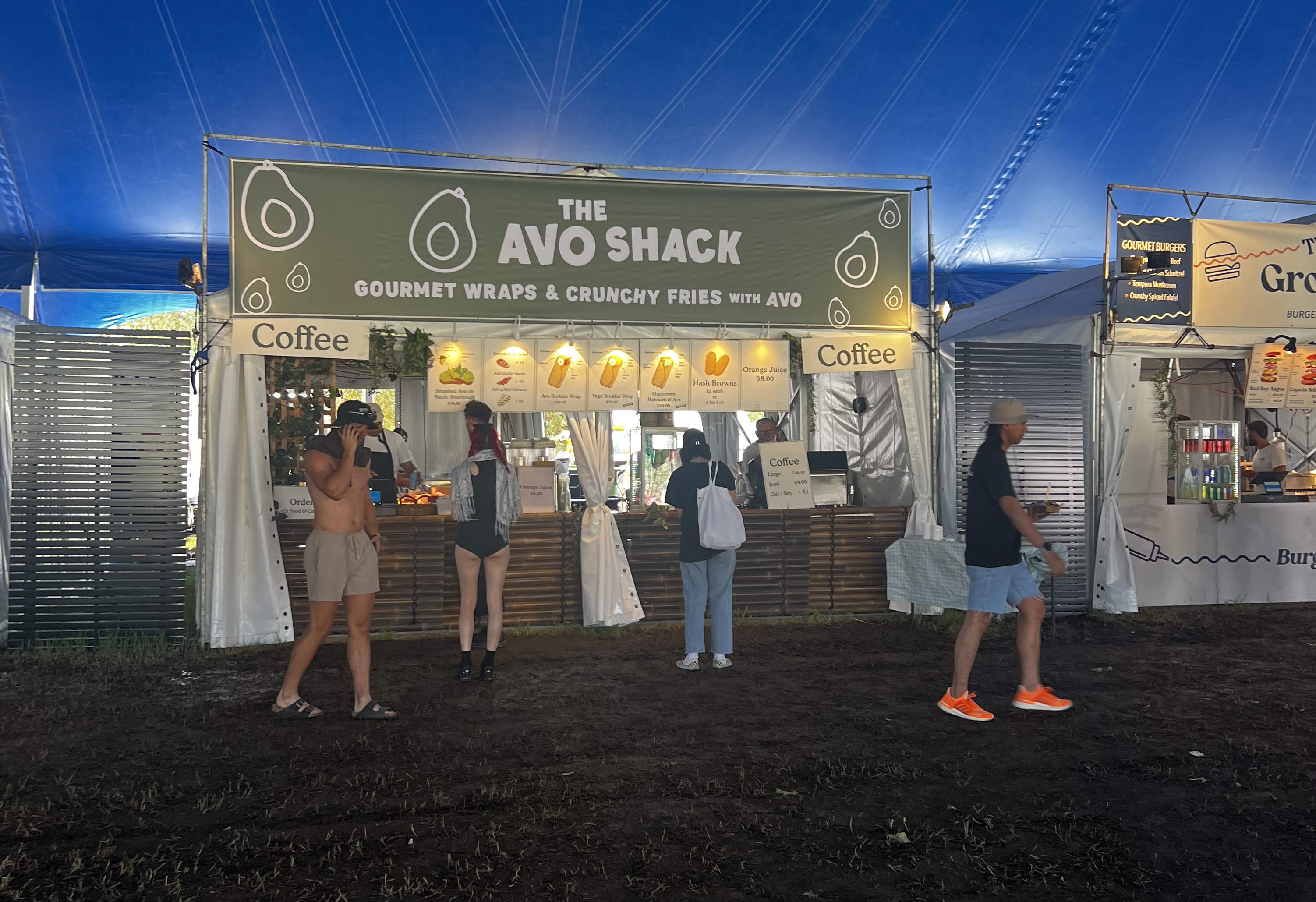 Sunshine bowl with quinoa and roasted vegetables